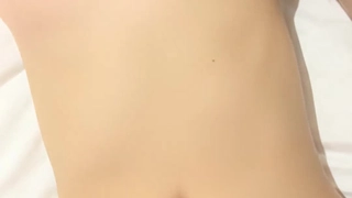 拖鞋家居日韩AV-白皙皮肤呆萌小姐姐！情趣耳朵抓屌吸吮！头套男怼着骚穴猛操，骑乘姿势打桩机，无套内射。